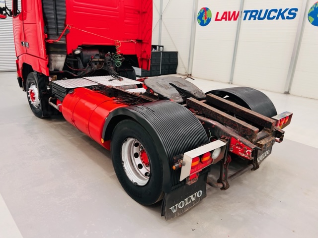 Volvo FH12 420 4×2 GTXL Tractor Unit