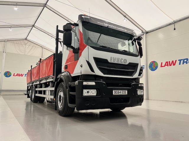 Iveco Stralis 310 6×2 Dropside Brick Grab