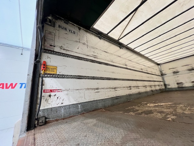 Scania P250 4×2 Sleeper Cab Box Van