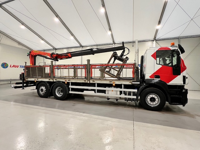 Iveco Stralis 310 6×2 Dropside Brick Grab