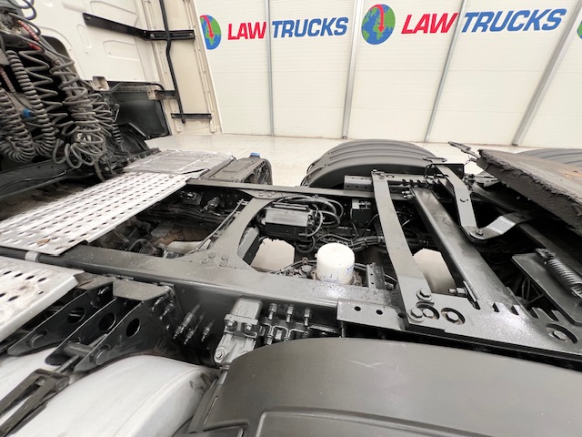 Volvo FH 500 6×2 Midlift Tractor Unit