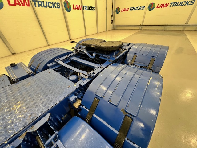 Volvo FH 500 6×2 Midlift Tractor Unit