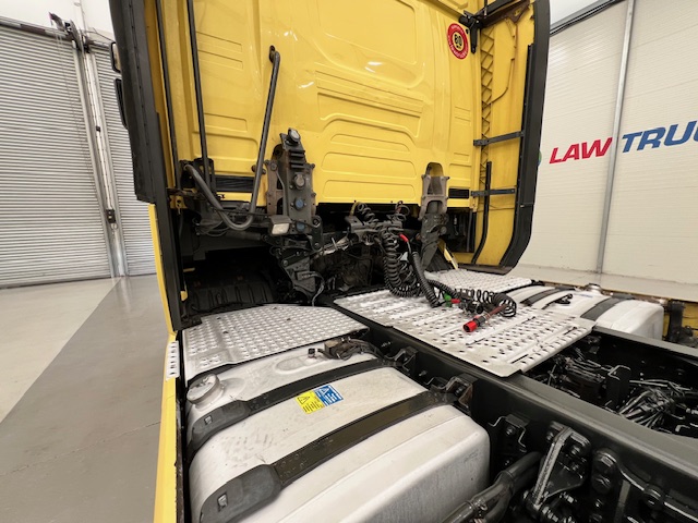 Scania S450 6×2 Midlift Highline Tractor Unit