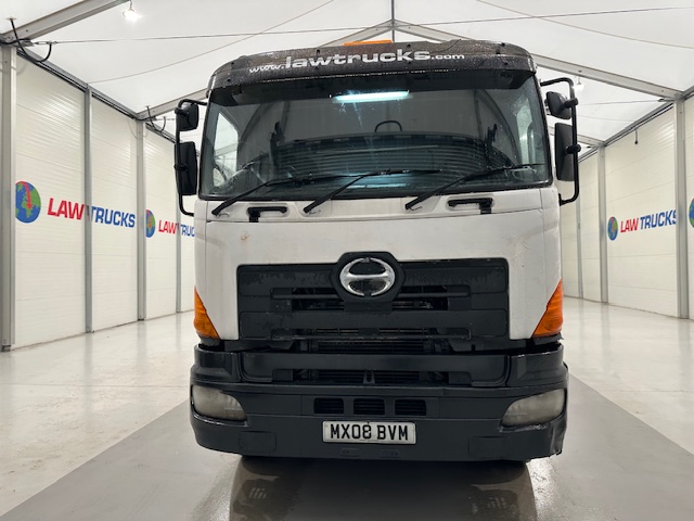 Hino 700 3241 8×4 Sleeper Cab Steel Tipper Grab
