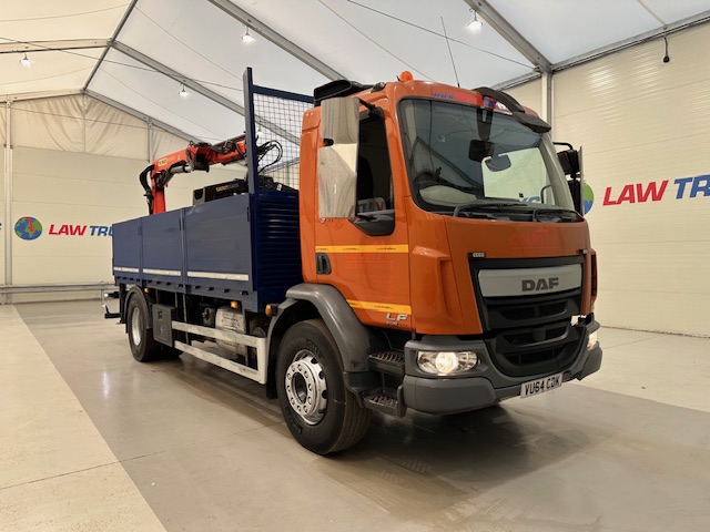 DAF LF 220 Day Cab Dropside Brick Grab