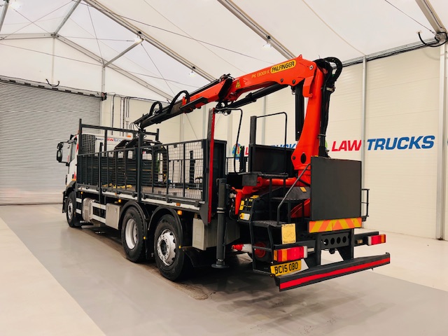 Iveco Stralis 310 Euro 6 6×2 Dropside Brick Grab