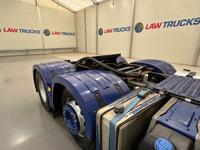 Volvo FH 500 6×2 Midlift Tractor Unit