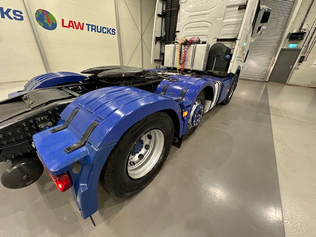 Volvo FH 500 6×2 Midlift Tractor Unit