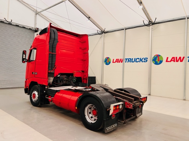 Volvo FH12 420 4×2 GTXL Tractor Unit