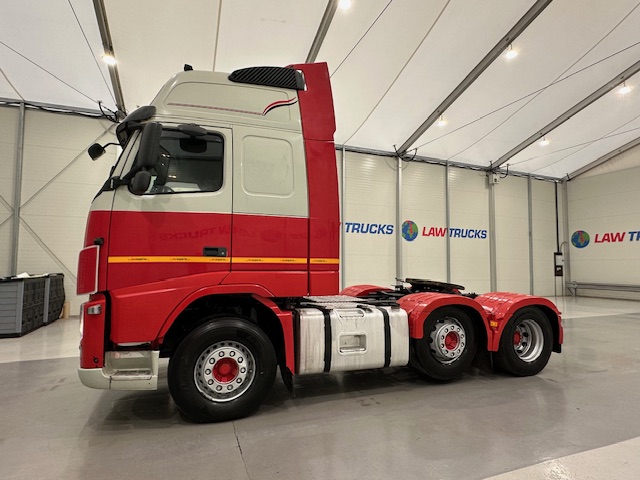 Volvo FH 500 6×2 Midlift Tractor Unit