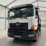 Hino 700 3241 8×4 Sleeper Cab Steel Tipper Grab - thumbnail