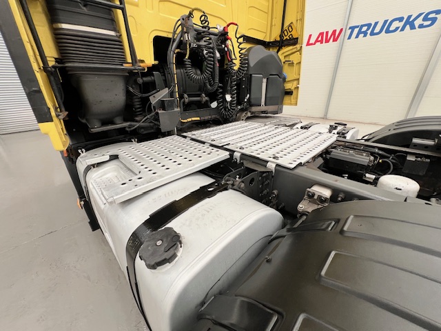 Volvo FH 500 6×2 Sleeper Cab Midlift Tractor Unit