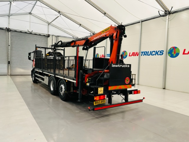 Iveco Stralis 310 6×2 Dropside Brick Grab
