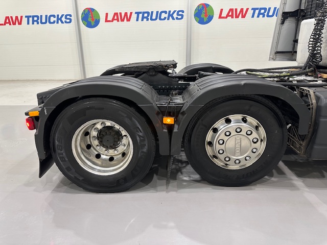 Volvo FH 500 6×2 Midlift Tractor Unit PTO