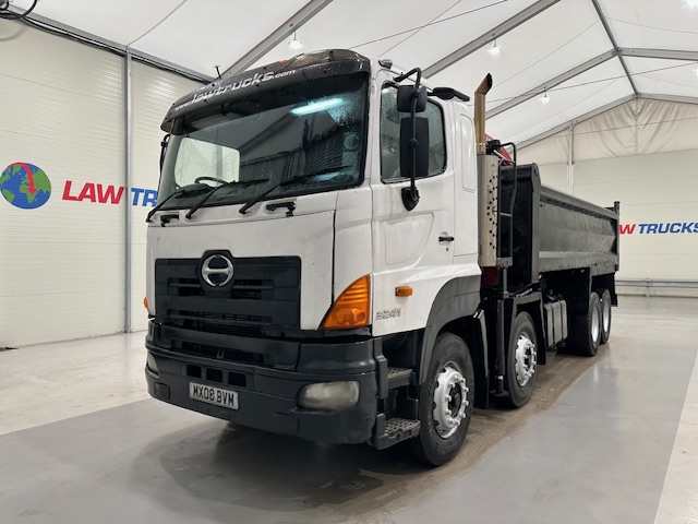 Hino 700 3241 8×4 Sleeper Cab Steel Tipper Grab