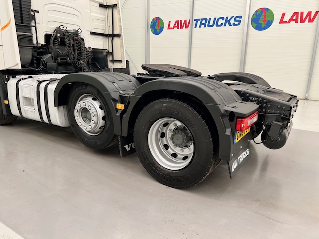 Volvo FH 500 6×2 Midlift Tractor Unit