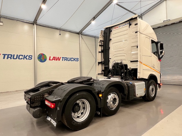 Volvo FH 500 6×2 Midlift Tractor Unit