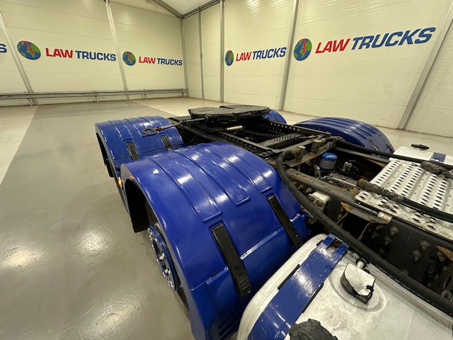Volvo FH 500 6×2 Midlift Tractor Unit