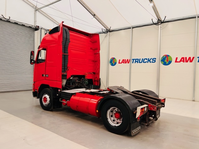 Volvo FH12 420 4×2 GTXL Tractor Unit