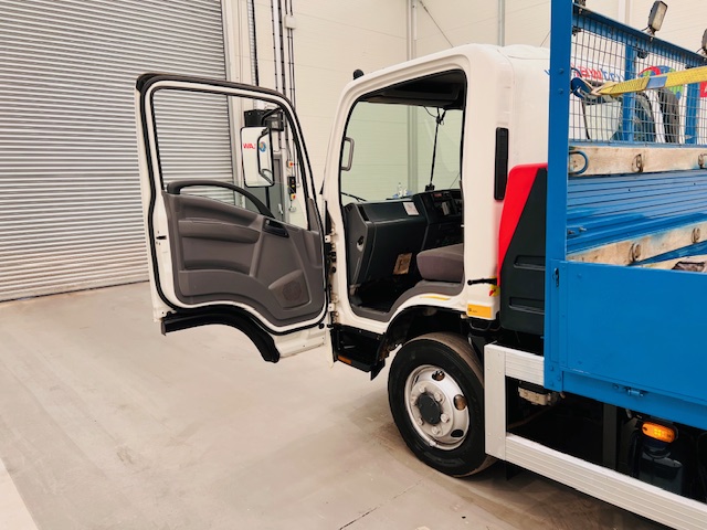 Isuzu N75 190 Day Cab Dropside
