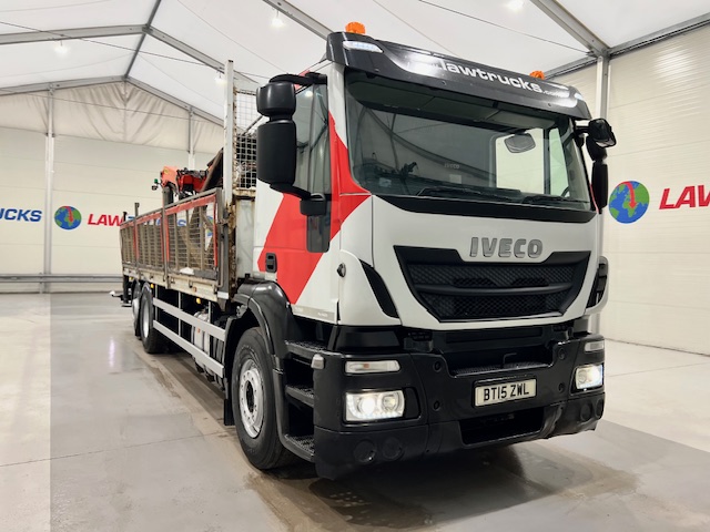 Iveco Stralis 310 6×2 Dropside Brick Grab