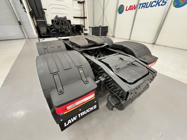 Volvo FH 500 6×2 Midlift Tractor Unit