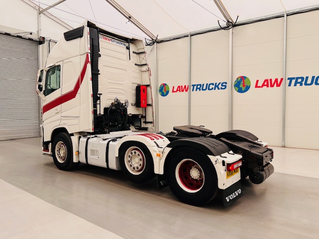 Volvo FH 500 6×2 Midlift Tractor Unit