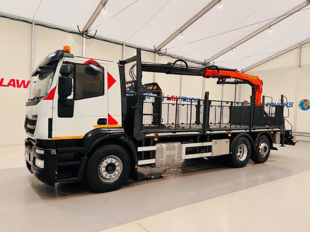 Iveco Stralis 310 Euro 6 6×2 Dropside Brick Grab