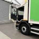 Scania P280 6×2 Rear Lift Day Cab Fridge Box - thumbnail