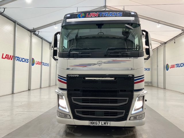 Volvo FH 500 6×2 Midlift Tractor Unit