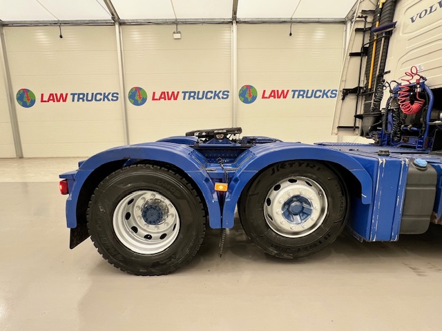 Volvo FH 500 6×2 Midlift Tractor Unit