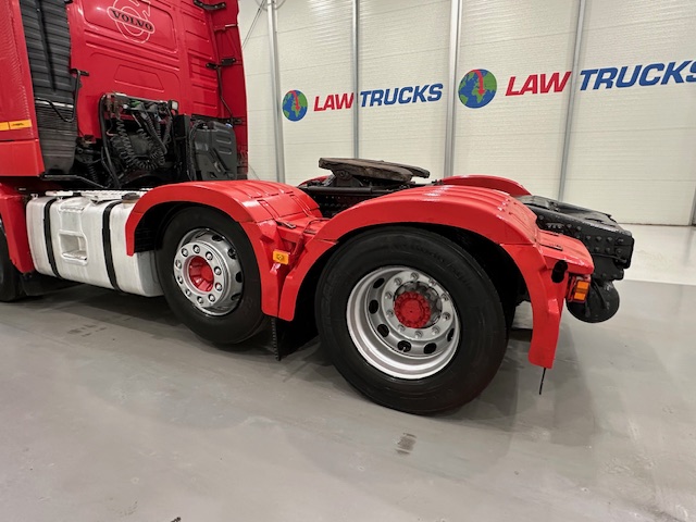 Volvo FH 500 6×2 Midlift Tractor Unit