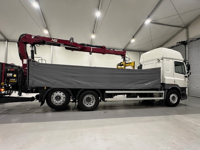DAF CF85 460 6×2 Flatbed Drawbar Brick Grab