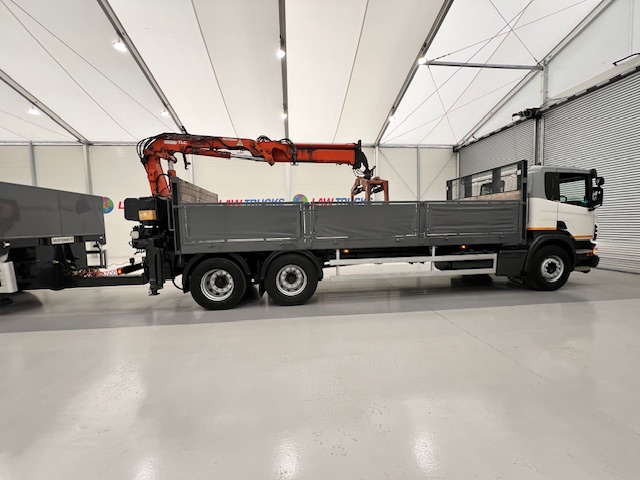 Scania P270 6×2 10 Tyre Flatbed Drawbar Brick Grab