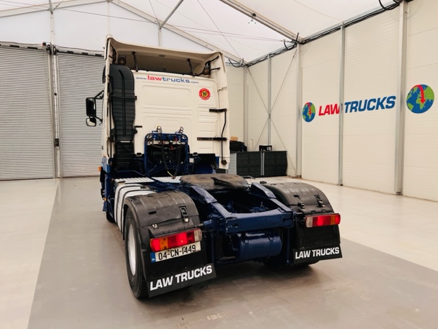 Volvo FH12 420 4×2 Sleeper Cab Tractor Unit