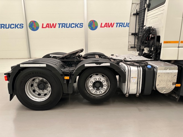 Volvo FH 460 6×2 Midlift Tractor Unit PTO