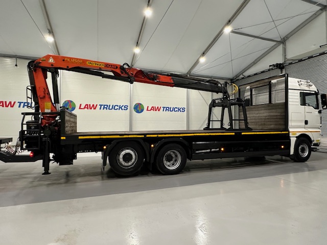 MAN TGX 26.440 6×2 Brick Grab Drawbar