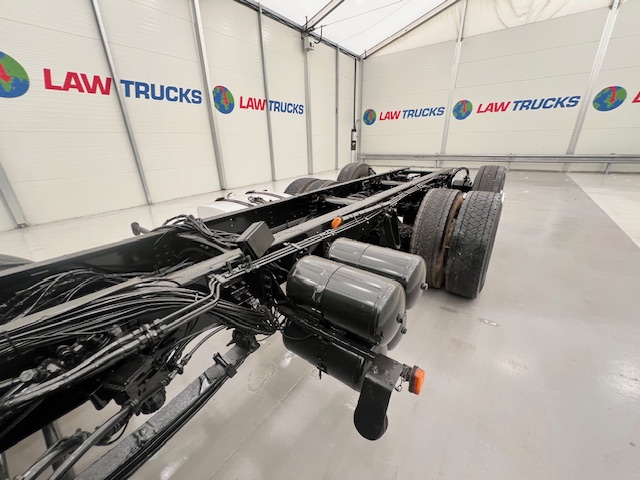 Scania G360 8×2 Sleeper Chassis Cab