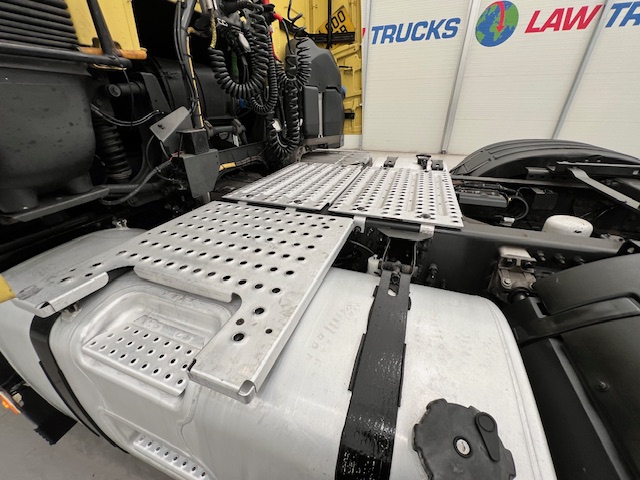 Volvo FH 500 6×2 Sleeper Cab Midlift Tractor Unit