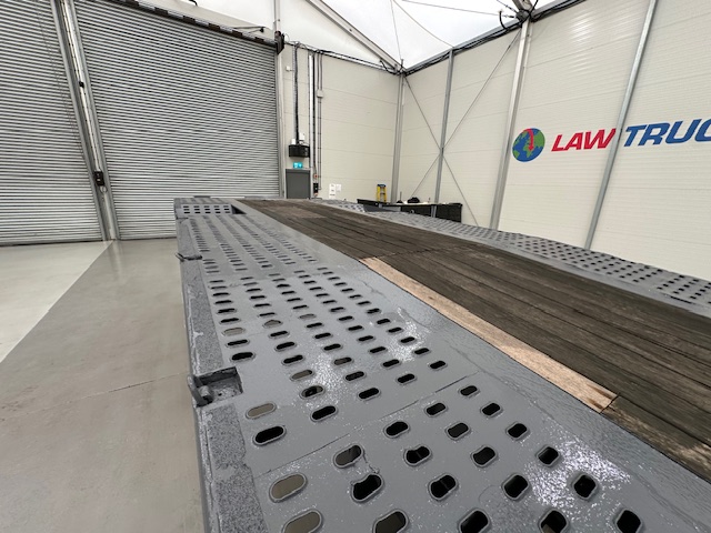 SDC Tri Axle Kicker Vehicle Carrier Lowloader