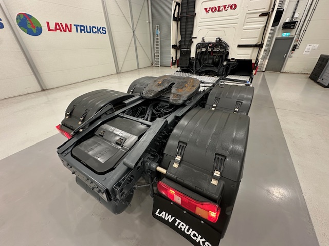 Volvo FH 520 6×2 Sleeper Cab Tractor Unit Manual