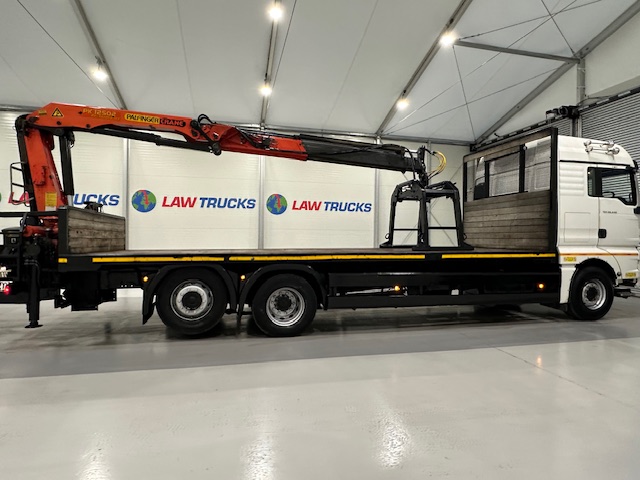 MAN TGX 26.440 6×2 Brick Grab Drawbar