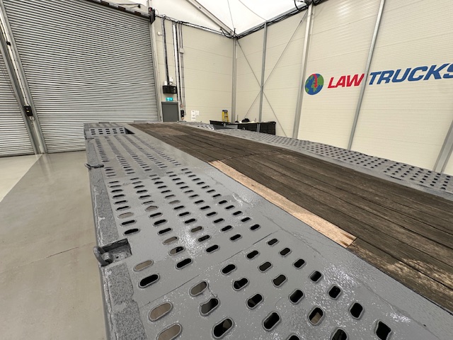 SDC Tri Axle Kicker Vehicle Carrier Lowloader