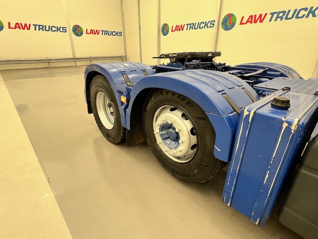 Volvo FH 500 6×2 Midlift Tractor Unit