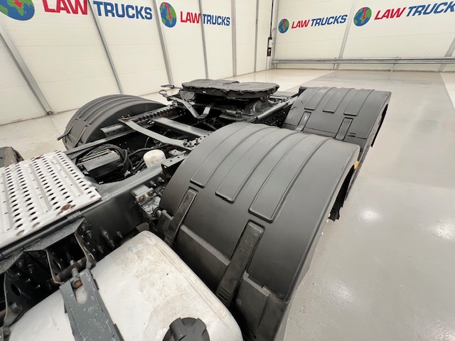 Volvo FH 500 6×2 Midlift Tractor Unit
