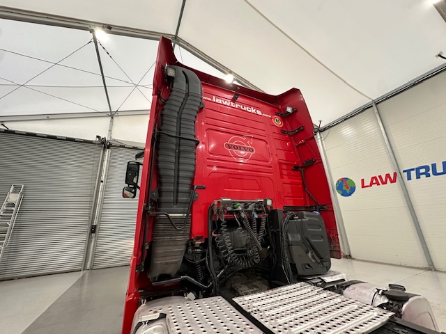 Volvo FH 500 6×2 Midlift Tractor Unit