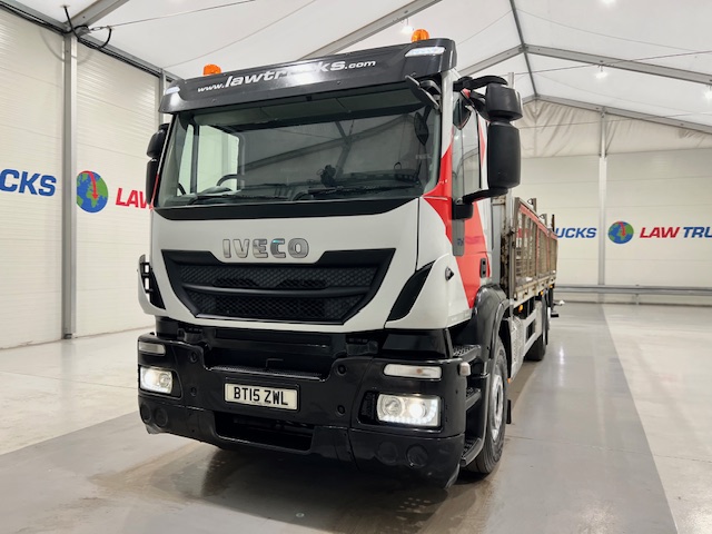 Iveco Stralis 310 6×2 Dropside Brick Grab