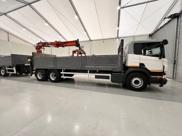 Scania P270 6×2 10 Tyre Flatbed Drawbar Brick Grab