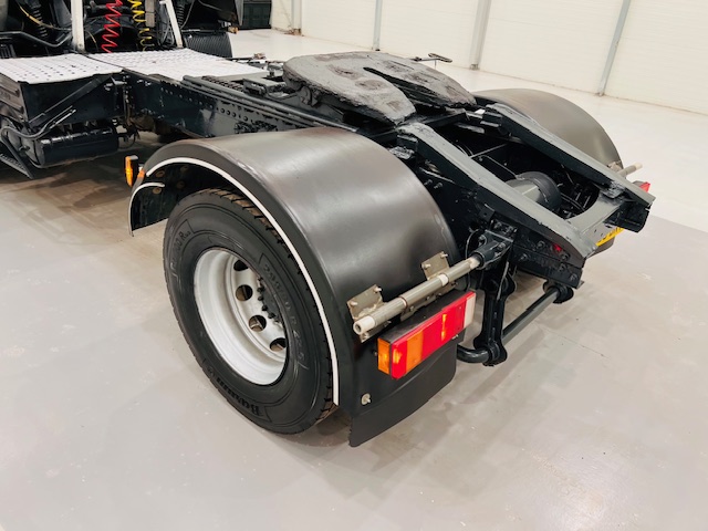 Volvo FH12 420 4×2 Tractor Unit