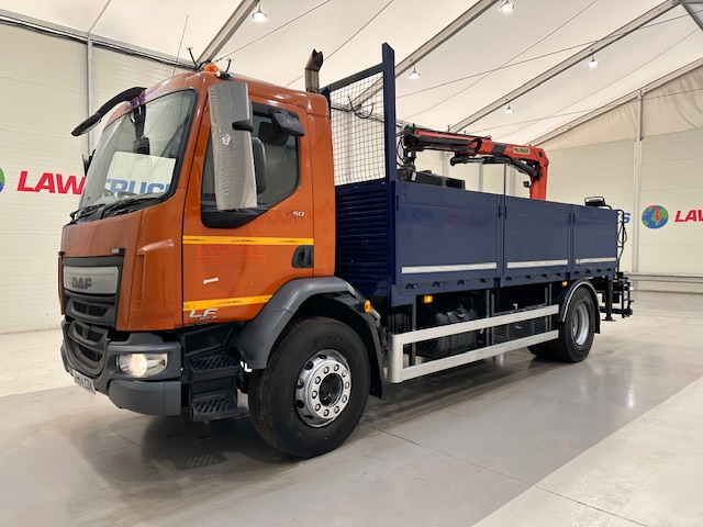 DAF LF 220 Day Cab Dropside Brick Grab